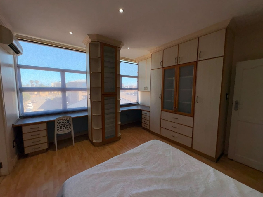 7 Bedroom Property for Sale in Quigney Eastern Cape